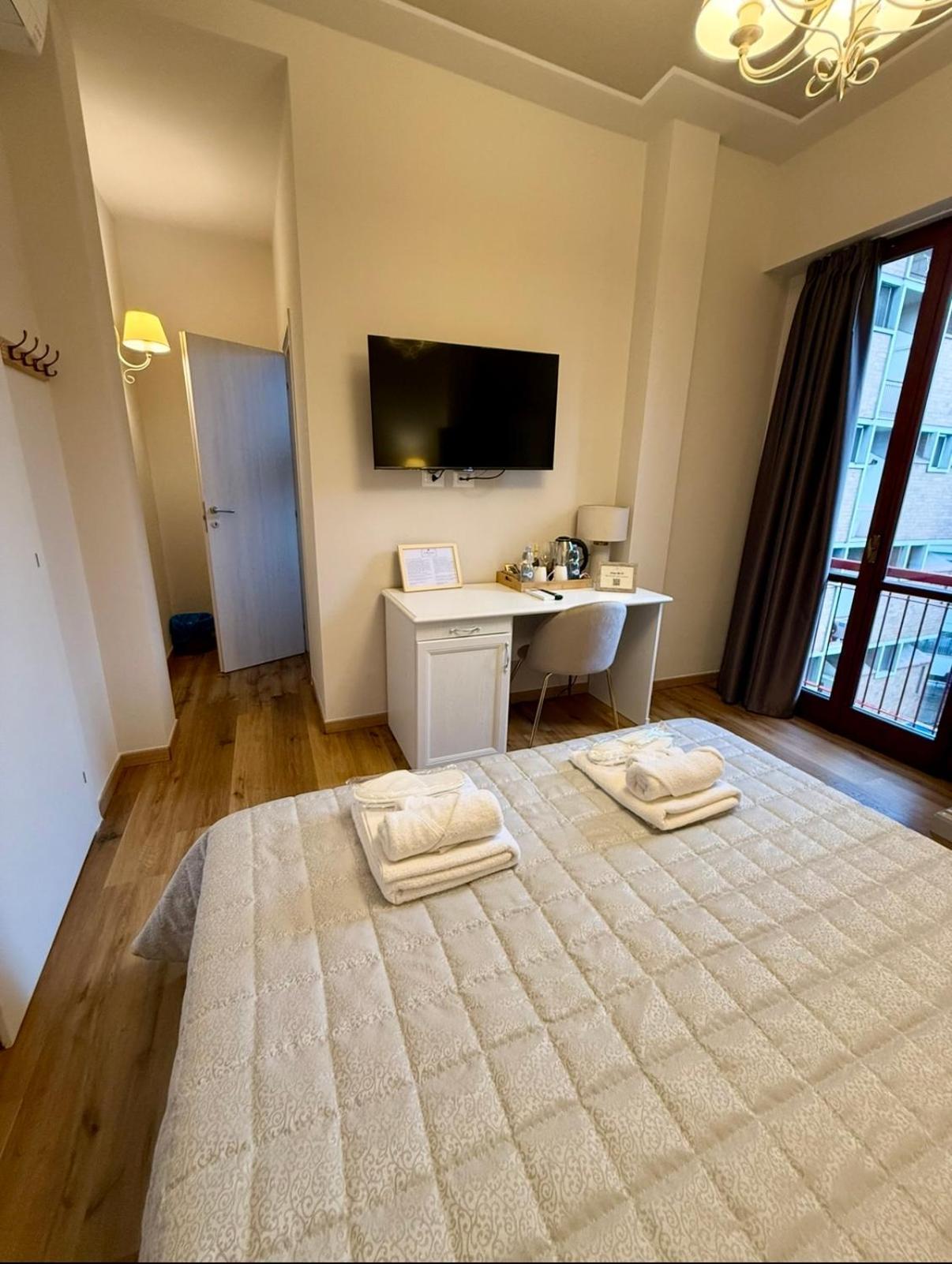 La Boutique By Rjgal B&B Firenze Esterno foto