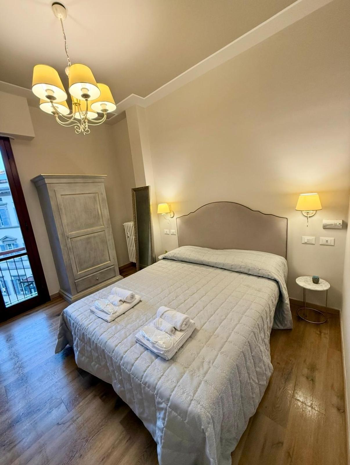 La Boutique By Rjgal B&B Firenze Esterno foto