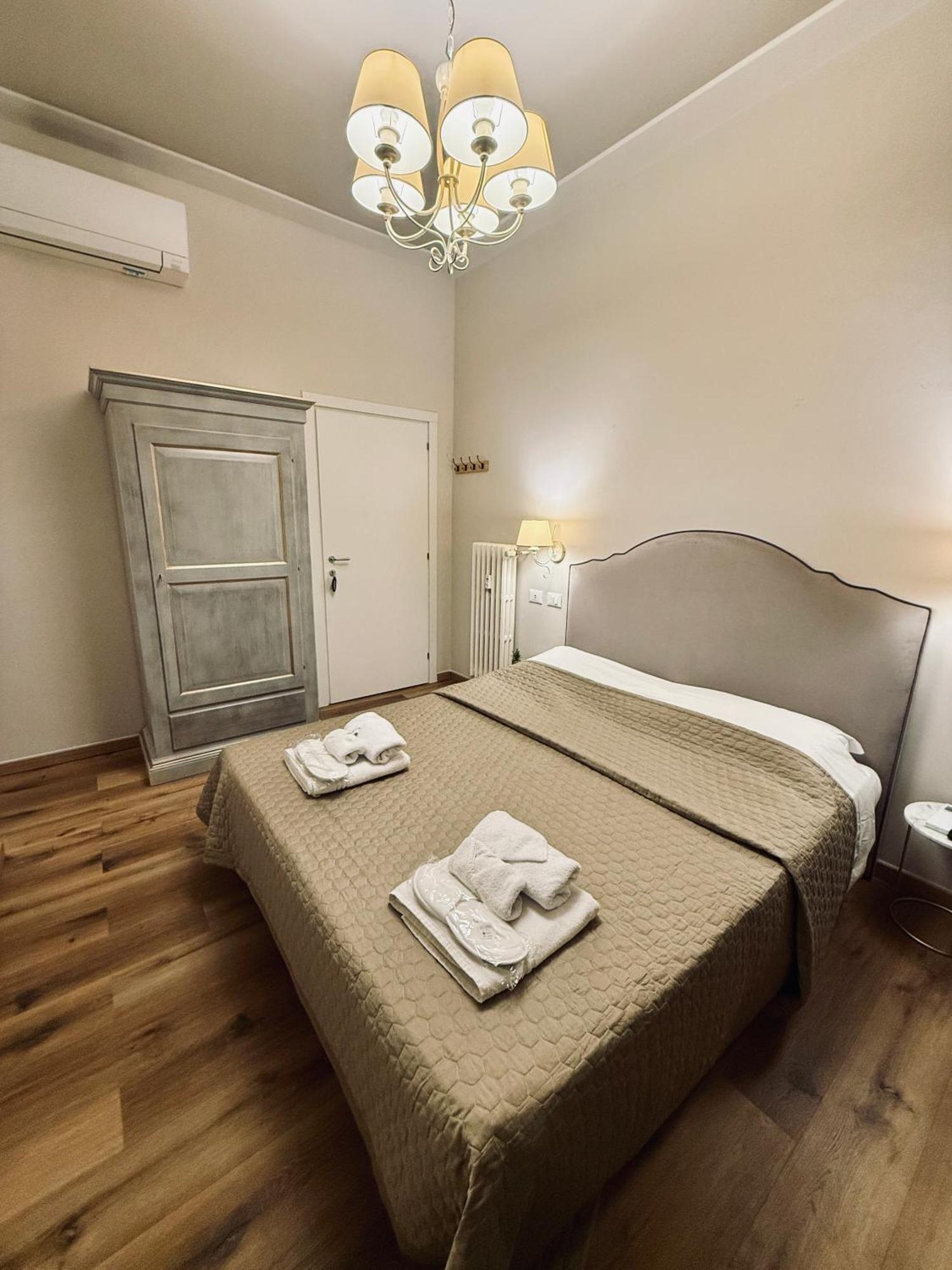 La Boutique By Rjgal B&B Firenze Esterno foto