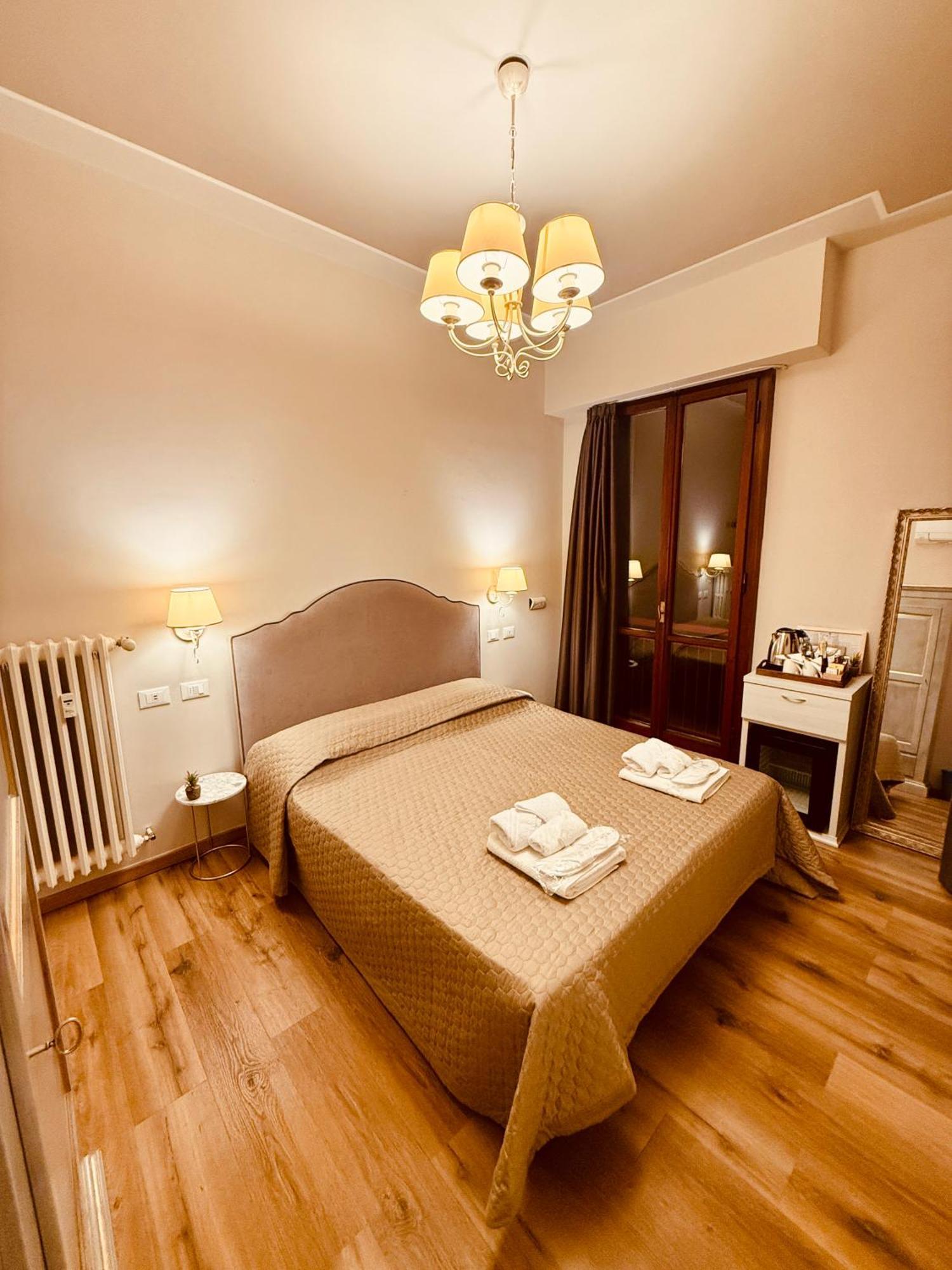 La Boutique By Rjgal B&B Firenze Esterno foto